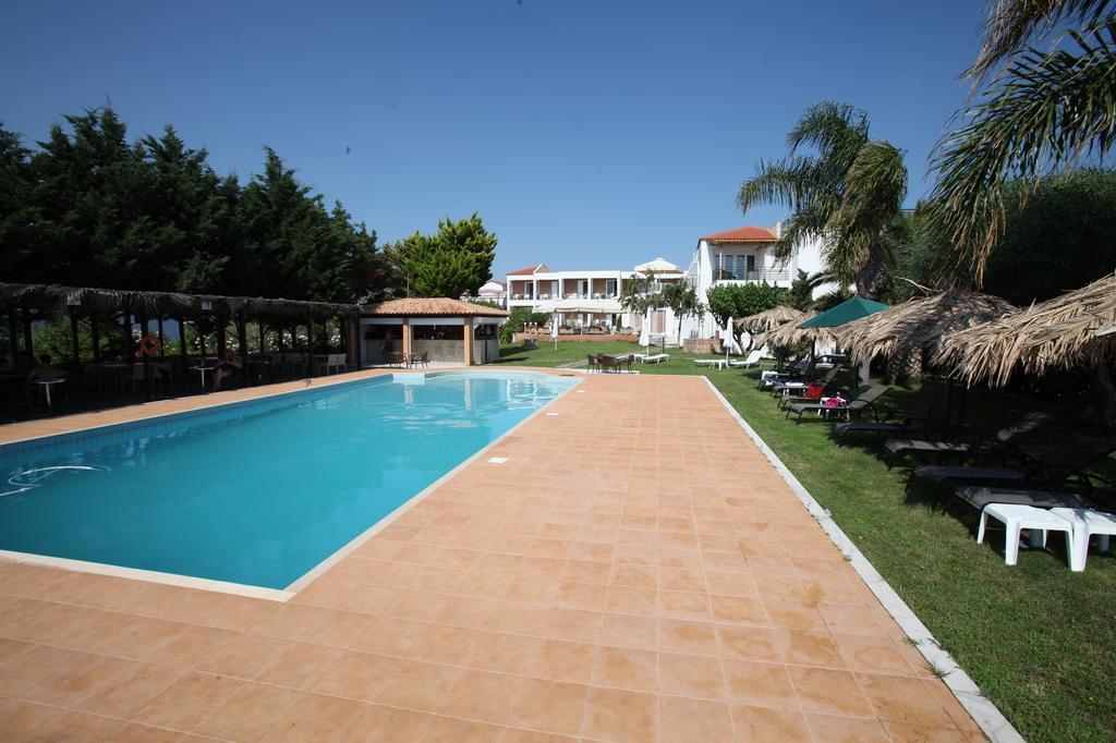 Iria Beach Экстерьер фото