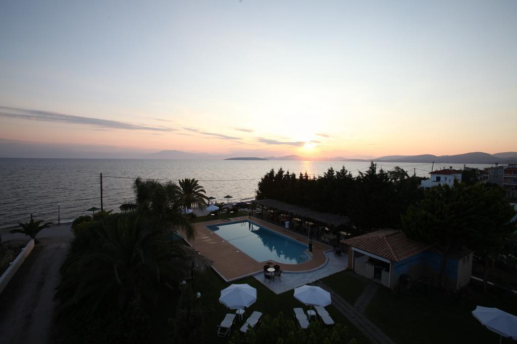 Iria Beach Экстерьер фото
